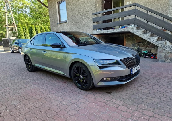 Skoda Superb cena 128000 przebieg: 96400, rok produkcji 2019 z Kobyłka małe 326